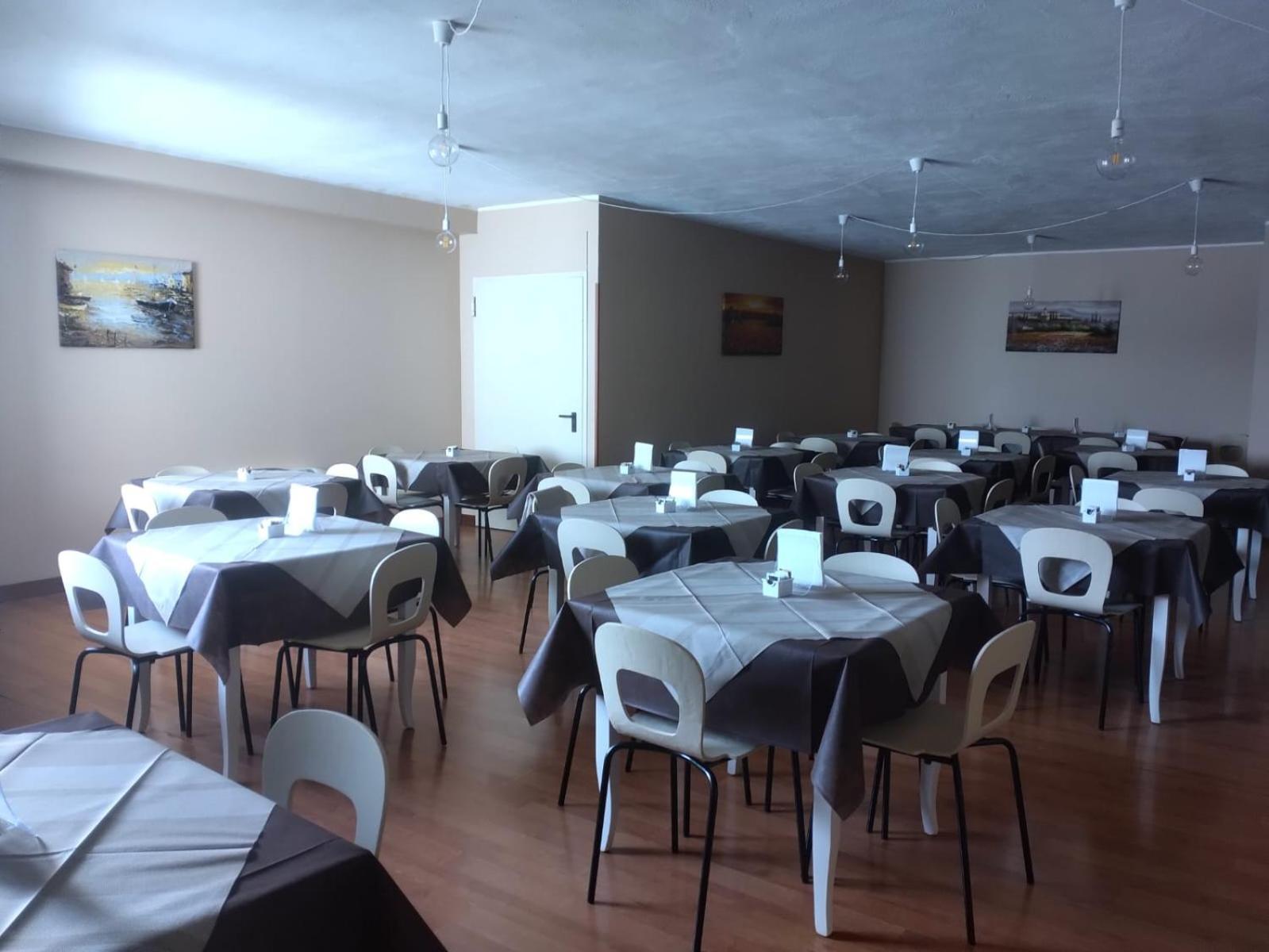 尼古拉酒店 滨海波利尼亚诺 外观 照片